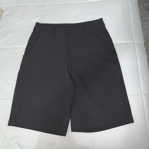 MEN’S LULULEMON SHORTS 🍋